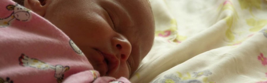 Новорожденных регистрируют в роддоме. Новорожденных регистрируют в роддоме.