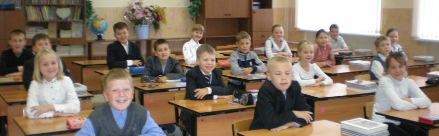 Активісти Херсона вимагають від депутатів фінансування освіти у повному обсязі
