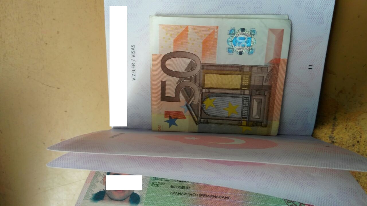 Херсонські прикордонники в котрий раз відмовилися від «дарунків» громадян