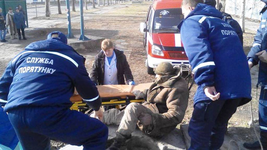 Улицы Херсона даже после гололеда остаются опасными для прохожих Улицы Херсона даже после гололеда остаются опасными для прохожих