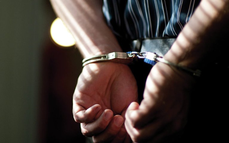 На Херсонщине гуляют в карманах со взрывчаткой На Херсонщине гуляют в карманах со взрывчаткой
