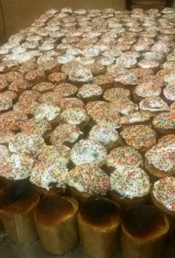 Первая тысяча херсонских куличей отправляется в АТО