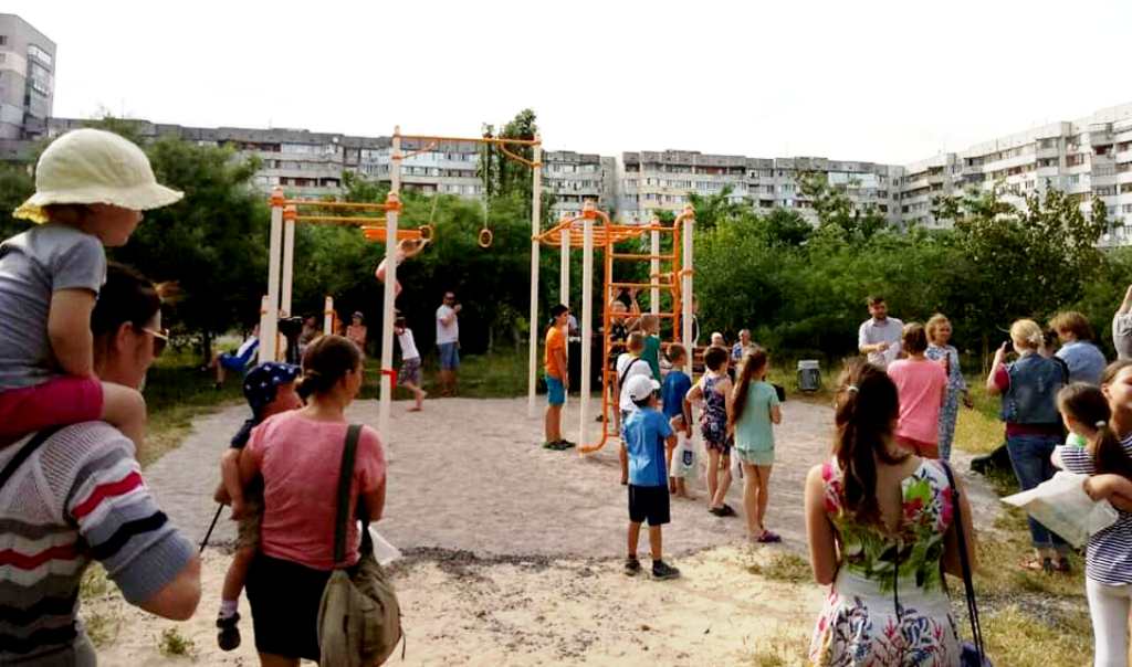 В Херсоне  стало на один сквер больше -  подарок городу к олимпийскому дню
