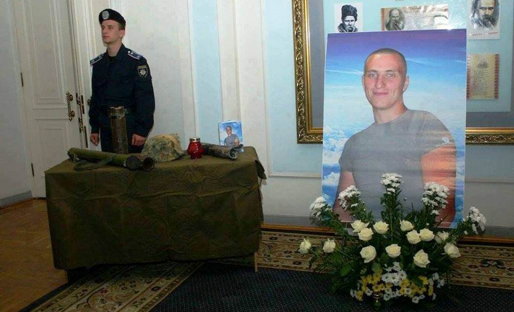 Херсонців закликають підтримати звернення матері Воїна Світла Романа Набєгова Херсонців закликають підтримати звернення матері Воїна Світла Романа Набєгова