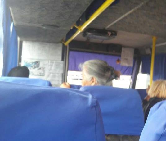 На курортних маршрутах Херсонщини перевізники влаштовують пасажирам «усі 33 задоволення»…