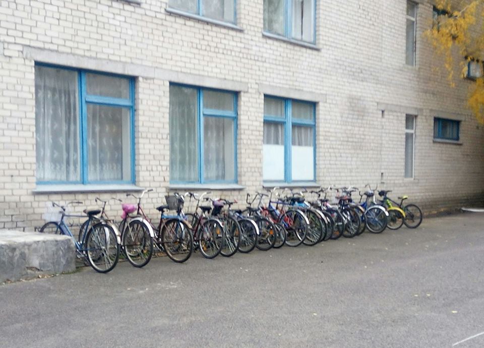 У маленькому селі на Херсонщині мешканці пересуваються по-європейськи
