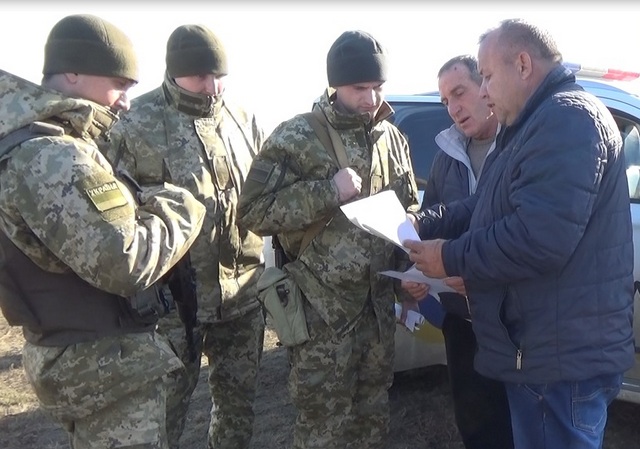 Депутаты Чонгарского сельсовета пожаловались в Киев на пограничников и экологов Депутаты Чонгарского сельсовета пожаловались в Киев на пограничников и экологов