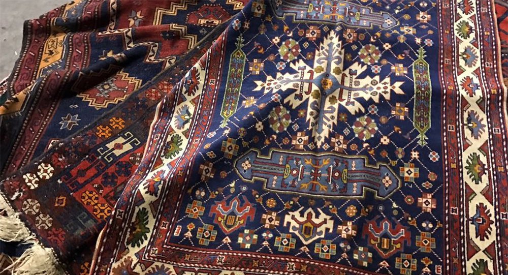Херсонский театр нуждается в старых коврах