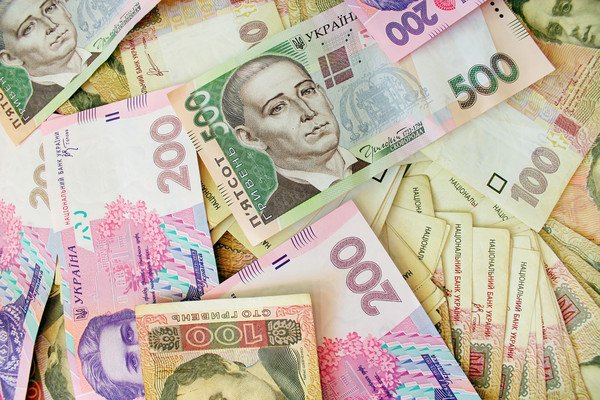 Управління освіти Херсонської міської ради допомогло відремонтувати огорожі для двох шкіл