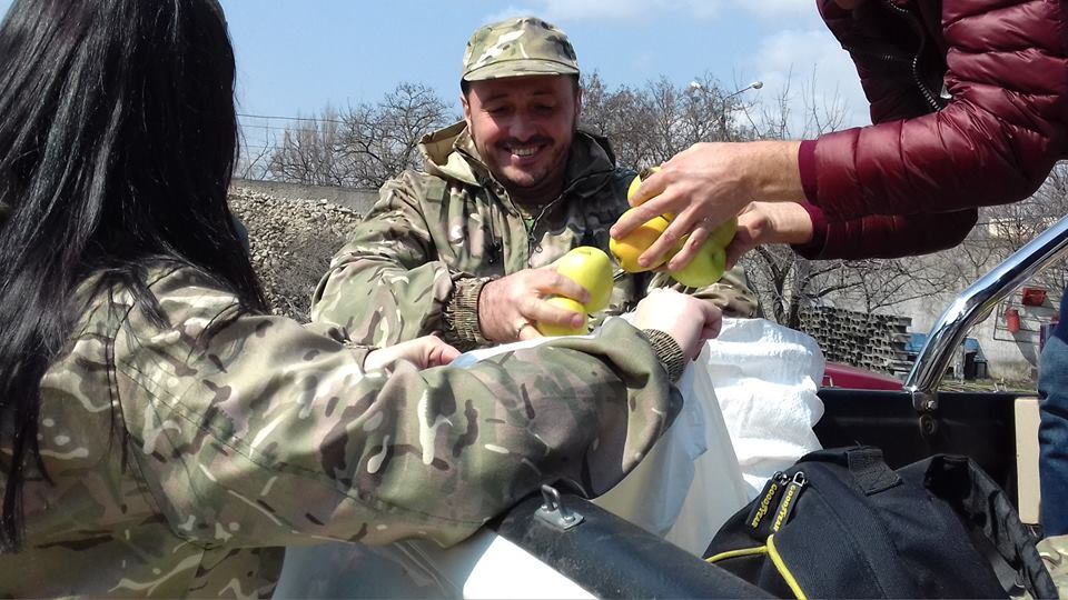 У хлопців є все, потрібно лише добре слово - херсонські волонтери повернулися зі сходу
