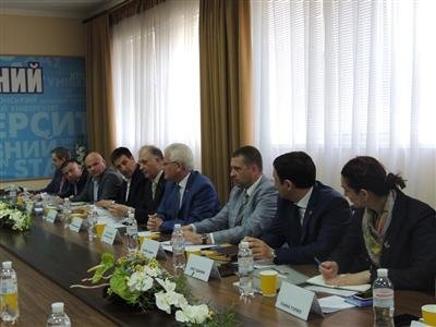 За круглим столом Херсонського державного университету говорили про Крим