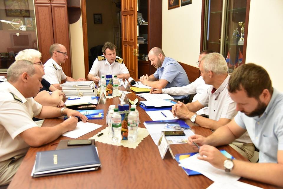 Херсонскую государственную морскую академию посетили представители компании «Marlow Navigation» Херсонскую государственную морскую академию посетили представители компании «Marlow Navigation»