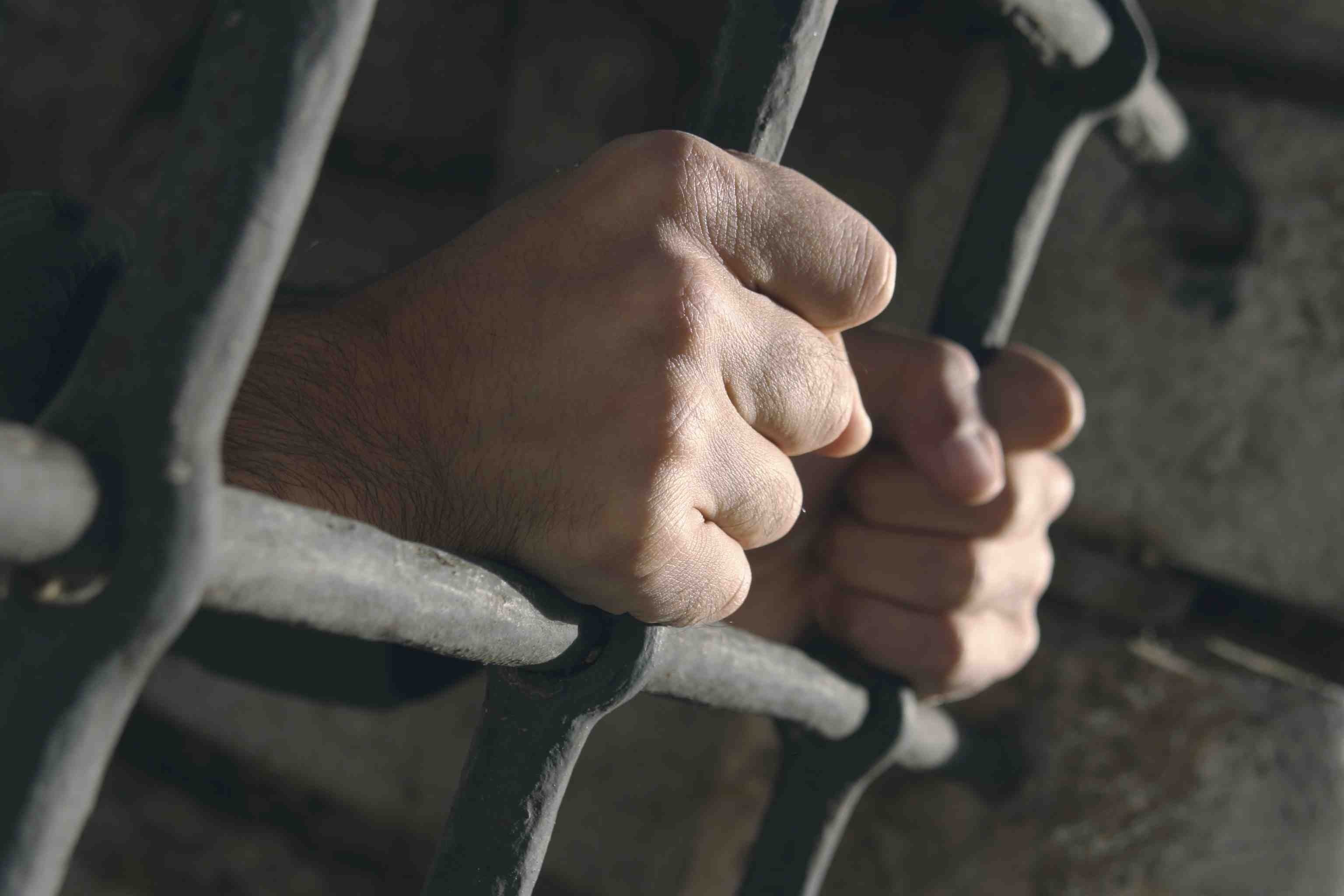Жителя Херсонщини засудили за крадіжки з будинків односельців