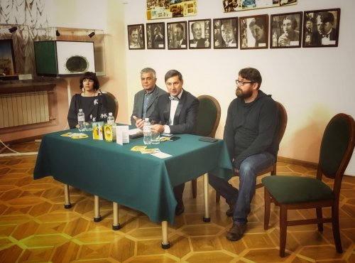 Херсонські служителі Мельпомени підкорювали сцену столичного театру Херсонські служителі Мельпомени підкорювали сцену столичного театру