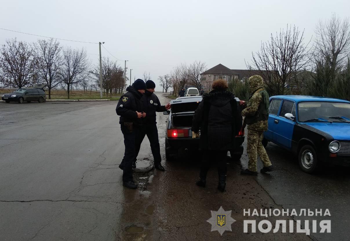 Поліцейські спільно з прикордонниками провели оперативно-профілактичне відпрацювання Новотроїцького району