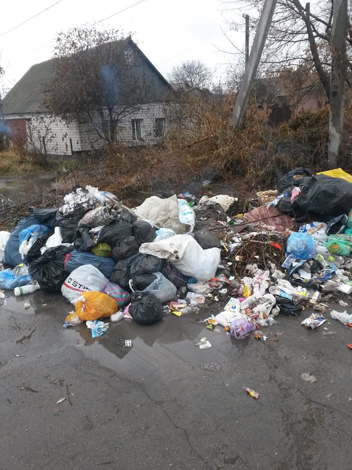 На улицах Херсона можно увидеть горы 