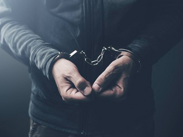 Херсонець залишив двох дітей без матері, за що отримав 11 років позбавлення волі