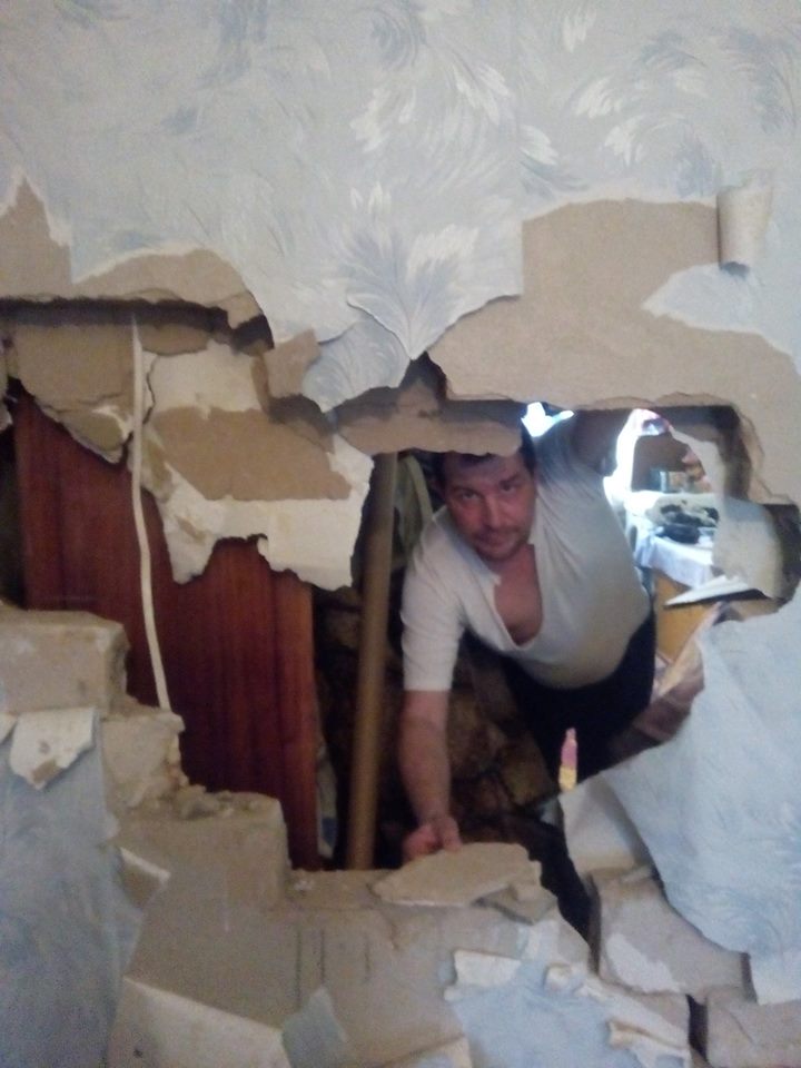 Падаем, властям все равно - в херсонской пятиэтажке на Заменгофа межкомнатных стен уже почти нет