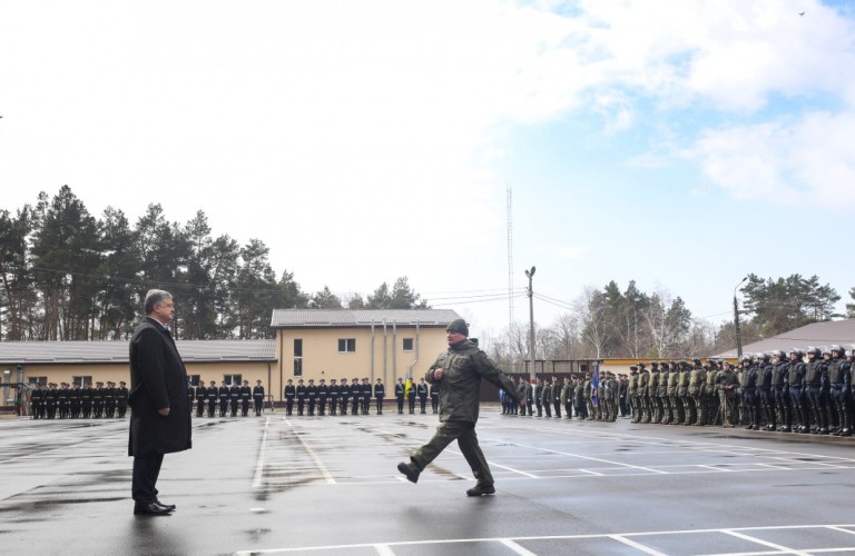 Президент привітав Нацгвардію із 5-ю річницею: Кожне слово в гордій назві підтверджене цими роками хоробрості і відваги бійців Президент привітав Нацгвардію із 5-ю річницею: Кожне слово в гордій назві підтверджене цими роками хоробрості і відваги бійців