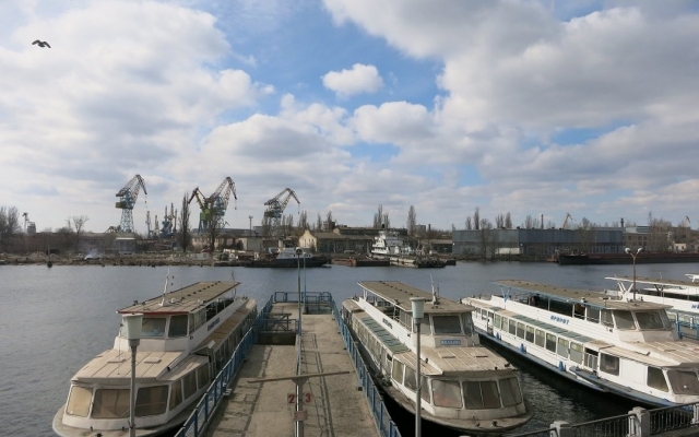 Херсонці готові їхати хоч на щоглі теплоходу,  аби тільки безкоштовного