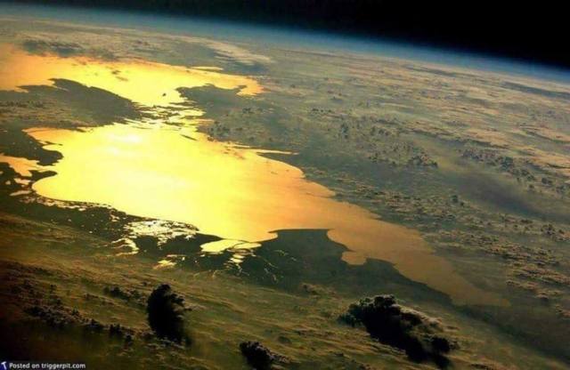 В сети показали невероятный снимок Азовского моря из космоса