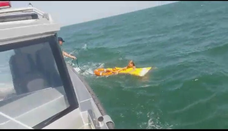 У Генгорці мало не загинула жінка, яку віднесло у відкрите море