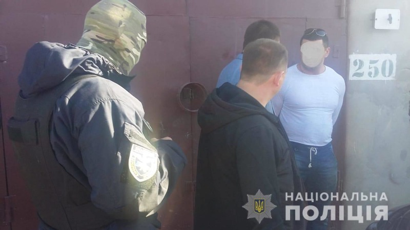 Херсонські поліцейські затримали зловмисників, які протягом року скоювали крадіжки з офісів та магазинів Херсонські поліцейські затримали зловмисників, які протягом року скоювали крадіжки з офісів та магазинів