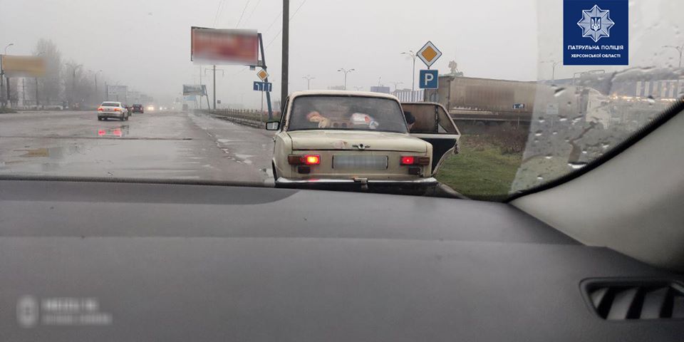 Херсонські патрульні минулої доби виявили 2 автомобілі, які перебували у розшуку Херсонські патрульні минулої доби виявили 2 автомобілі, які перебували у розшуку