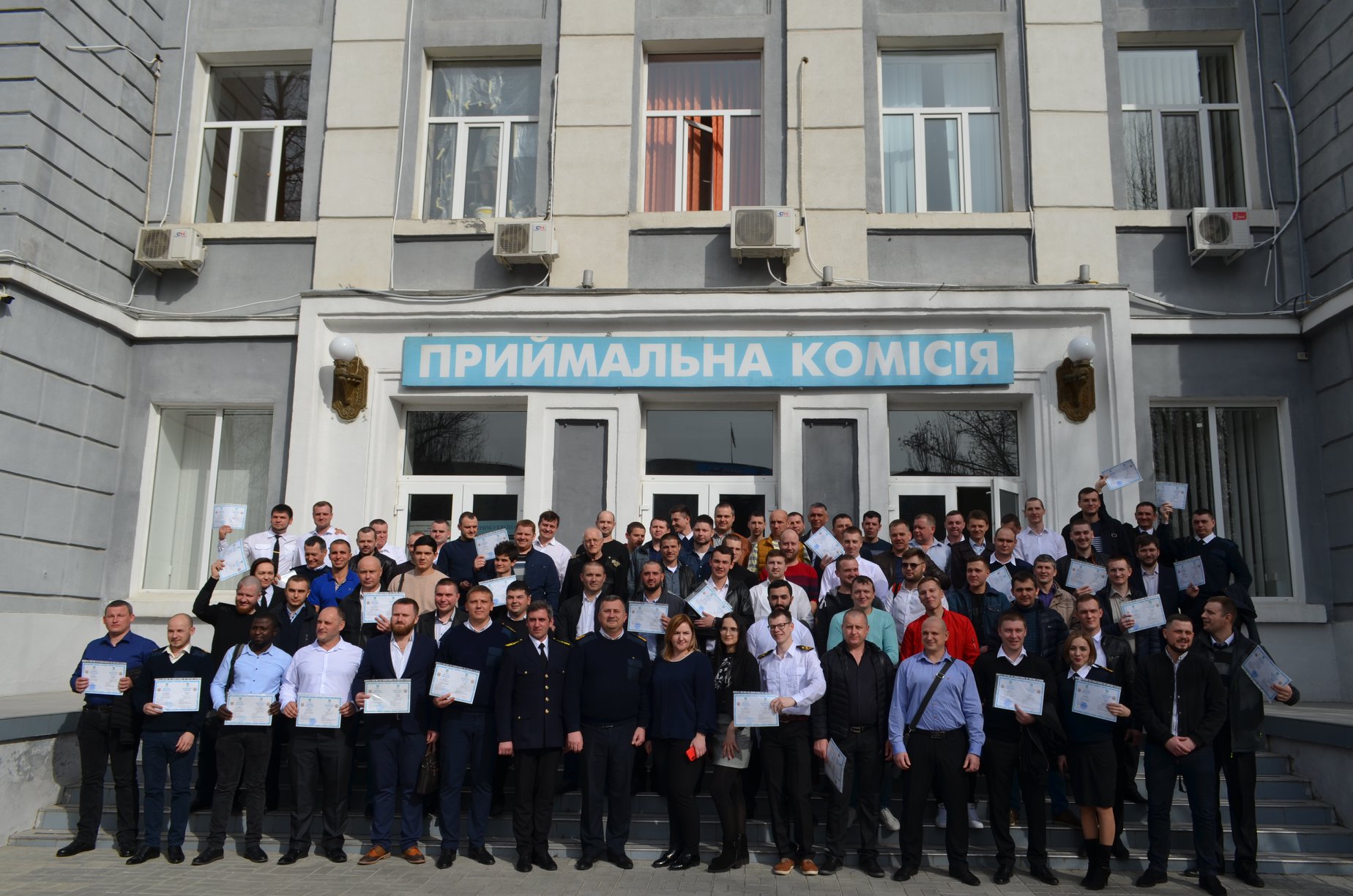 ХДМА продовжує відпускати у вільне плавання дипломованих спеціалістів