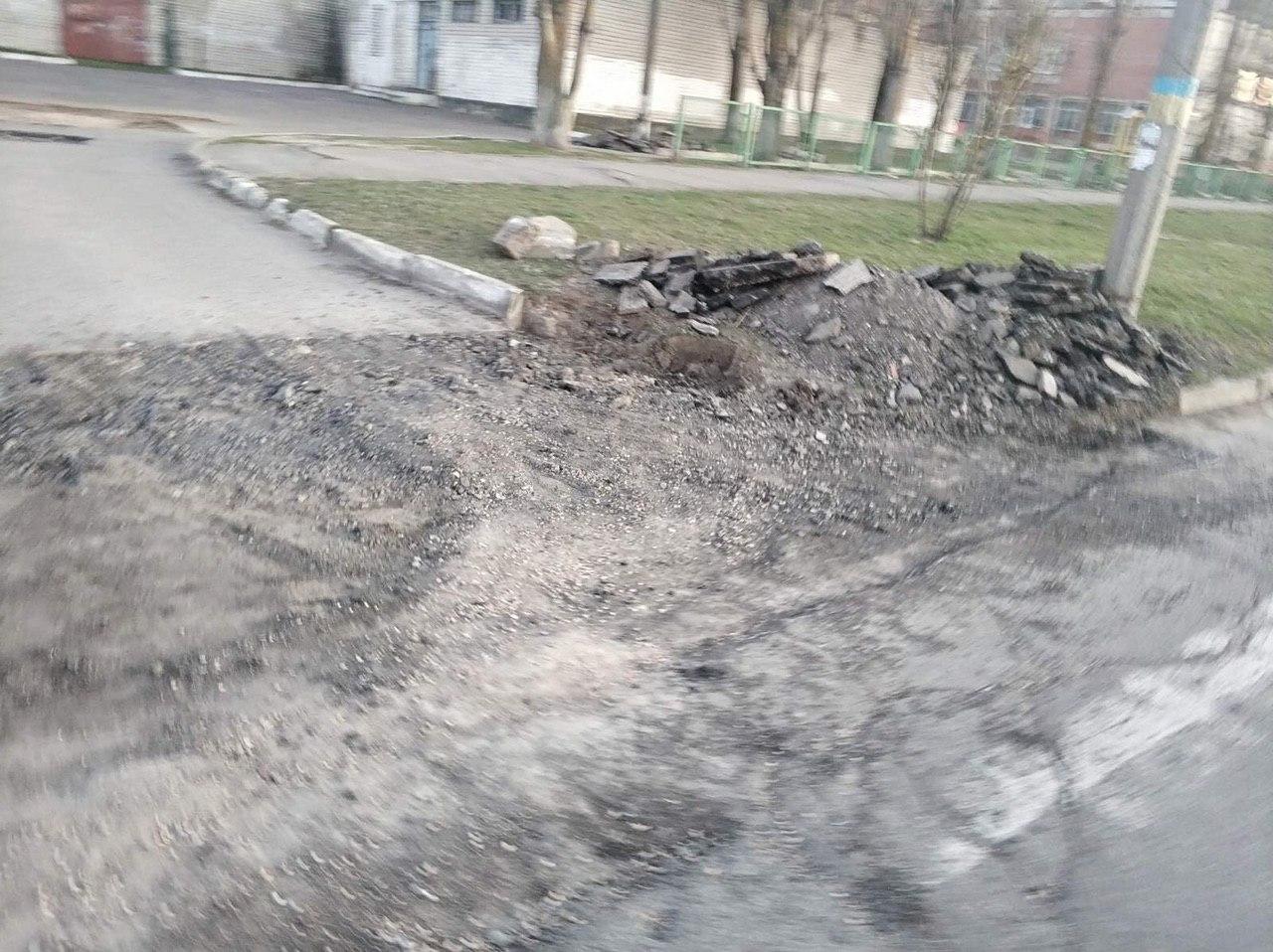 Ремонт дорог в Херсоне продолжает удивлять