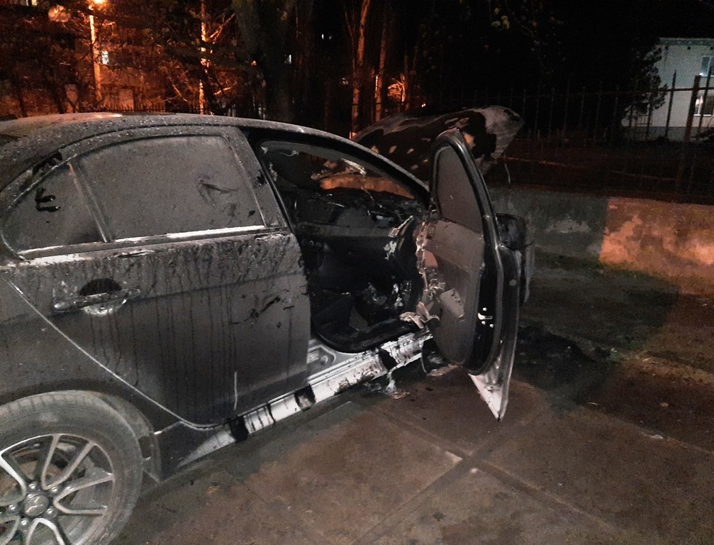 У Херсоні невідомі підпалили іномарку місцевого жителя