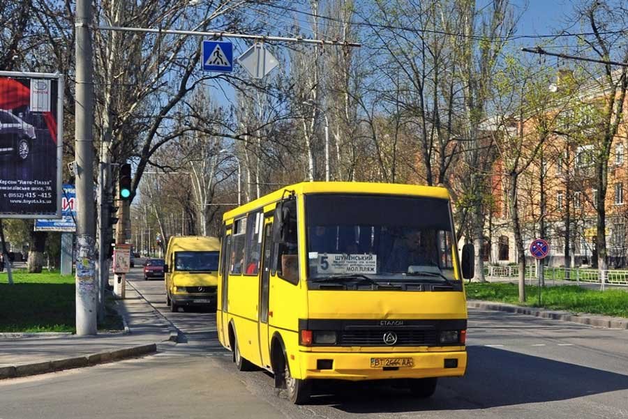 У Херсоні відновлюють роботу громадського транспорту, пільги будуть діяти по годинах