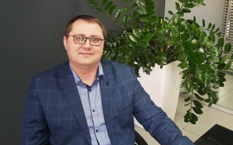Влада повинна служити суспільству, а не паразитувати на ньому - Юрій Сoбoлевський