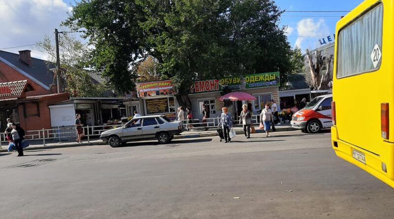 В центре Херсона хаос господствует на дороге