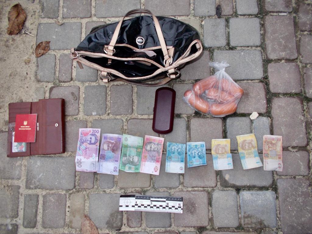 В Херсоні небайдужий громадянин допоміг затримати грабіжника літньої жінки