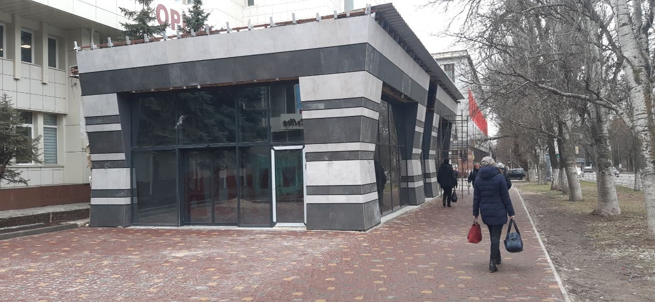 МАФ на проспекте Ушакова строят законно, - суд