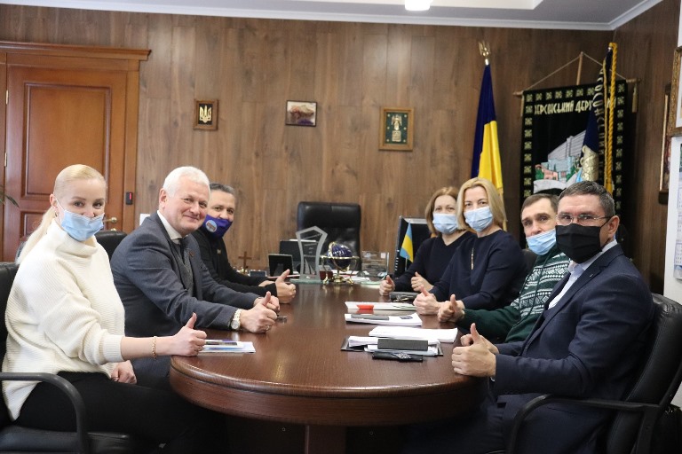 У Херсоні депутати розглянули актуальні питання системи інституційного догляду та виховання дітей