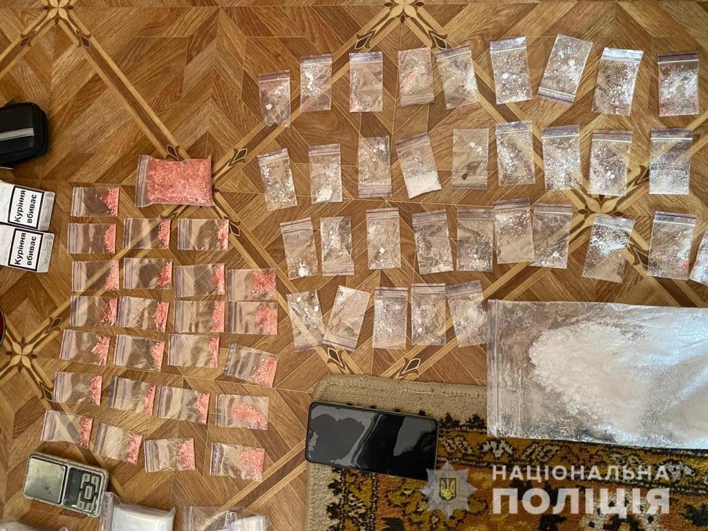 У Херсоні завершили досудове розслідування незаконної діяльності злочинного наркоугрупування