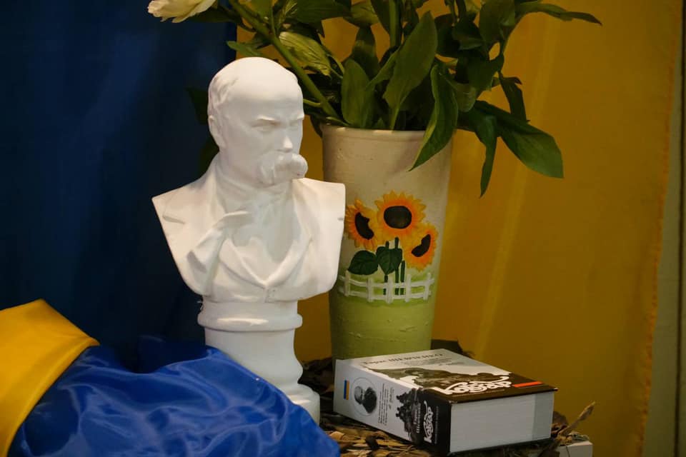 У Херсоні презентували унікальне видання «Фронтовий Кобзар»