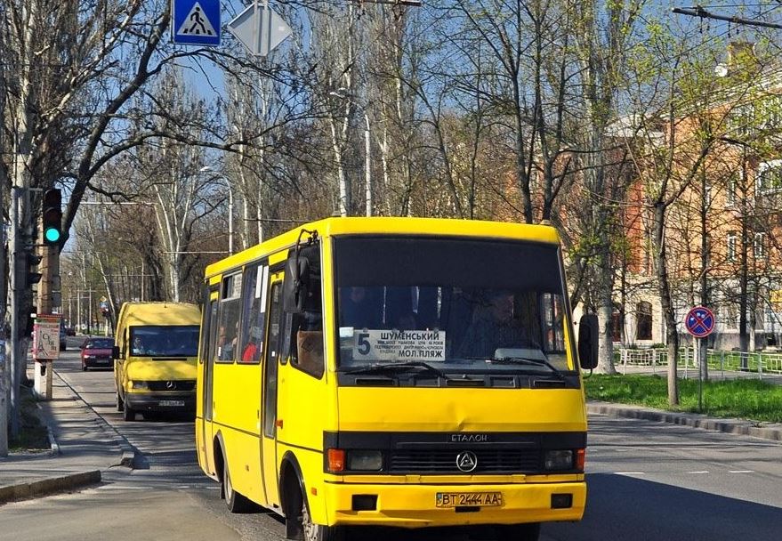 В Херсоне планируют изменить схему движения маршруток В Херсоне планируют изменить схему движения маршруток