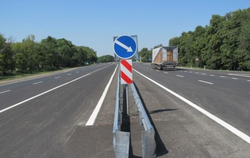Реконструкція траси Одеса-Миколаїв-Херсон: керівники трьох областей просять допомоги у Президента