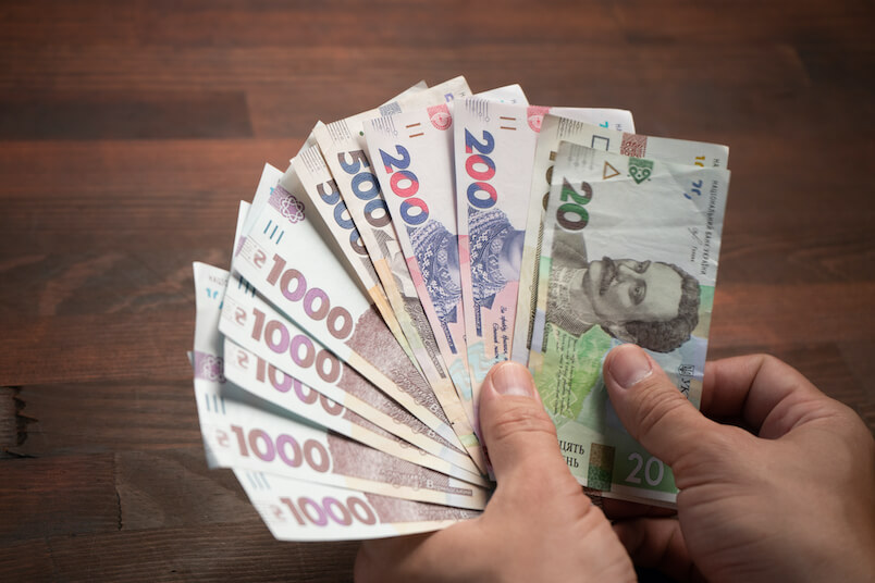На Херсонщині судитимуть бухгалтера міської ради за преміювання «своїх» працівників у збиток бюджету