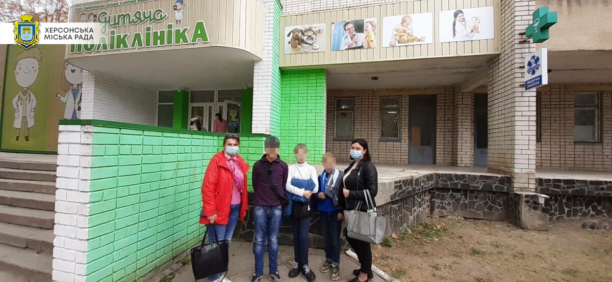 У Херсоні терміново вилучили трьох дітей з родини, яка перебуває на обліку У Херсоні терміново вилучили трьох дітей з родини, яка перебуває на обліку
