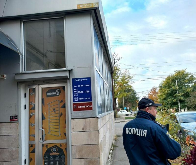 Недокомунізовані вулиці: у Херсоні перевіряли наявність на будівлях адресних табличок зі старими назвами