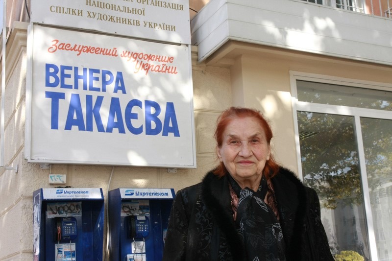 Известная херсонская художница Венера Такаева отмечает юбилей