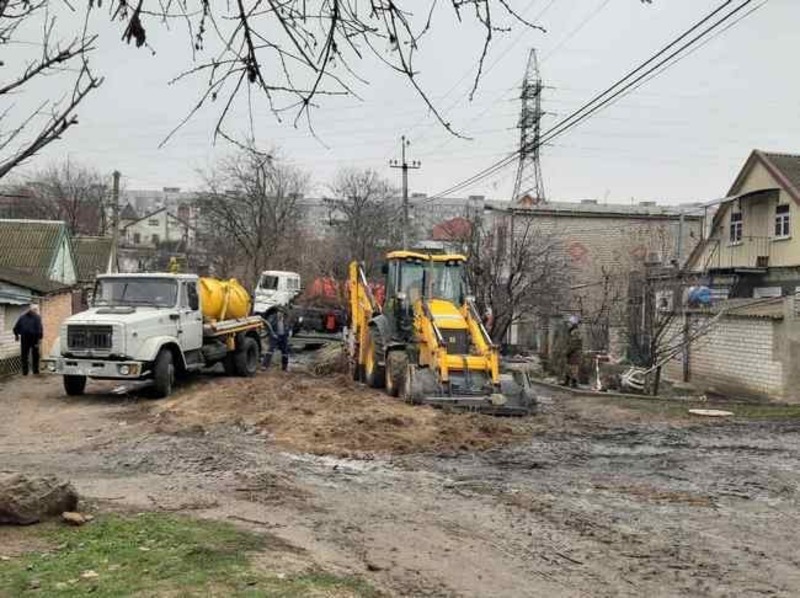 На що витратять матеріальну допомогу херсонці, які постраждали через аварію на колекторі, - ВІДЕО