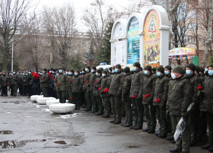 У Дніпрі прощалися із п’ятьма загиблими нацгвардійцями, серед яких троє херсонців