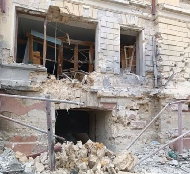 У Херсоні через обстріли пошкоджено заклади культури