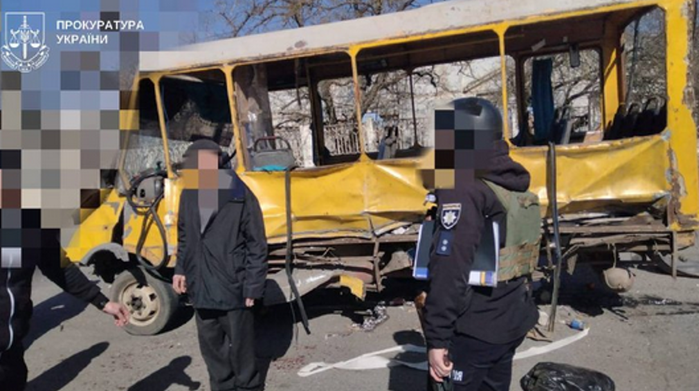 У Херсоні поранено  20 пасажирів маршрутного автобуса