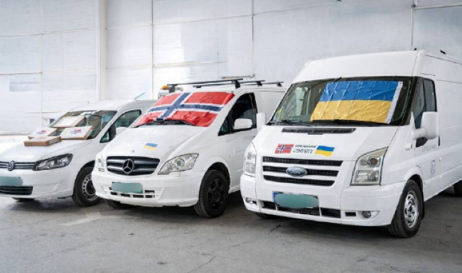 Партнери з Норвегії передали Херсону автомобілі Партнери з Норвегії передали Херсону автомобілі
